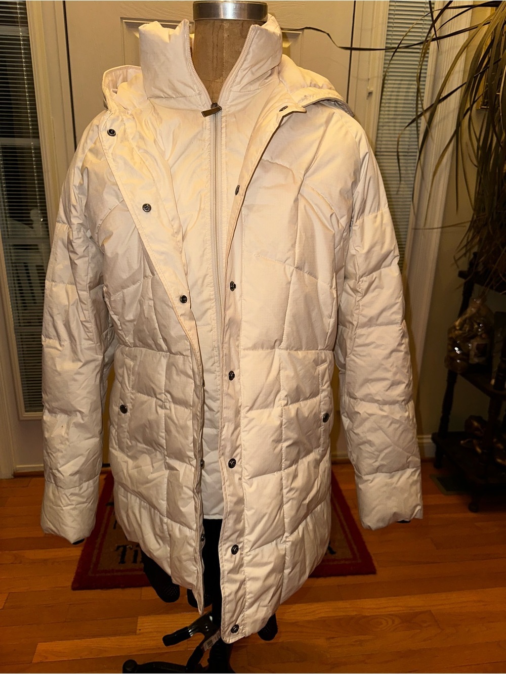 Women’s Cream Colored Quilted Puffer Coat